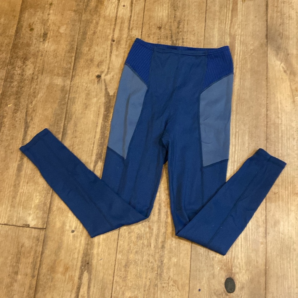 for love and lemon size small leggings like new - Picture 3 of 7